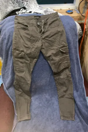 Army green skinny cargo pants Size 26 thumbnail 1