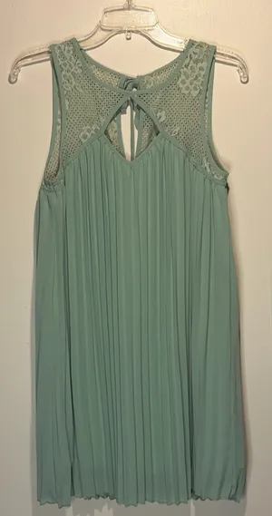 Entro- NWT Aquamarine Teal Pleated Lace Detail Mini Dress Lined- Size Small thumbnail 1