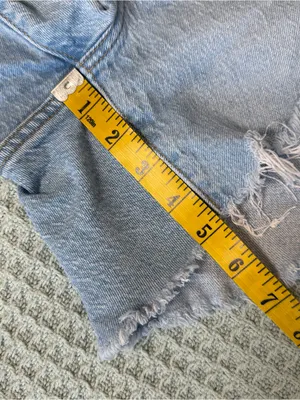 Levis 501 Original Denim Jean Shorts Womens Plus 18W Light Wash Distressed Jorts thumbnail 9