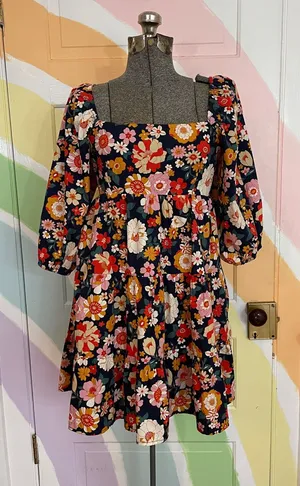 KARLIE Floral Poplin Cotton Tiered Tie Back Smocked Puff Sleeve Dress Sz S 💚🎀 thumbnail 1