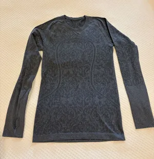 Lululemon Charcoal Crewneck Long-Sleeve thumbnail 1