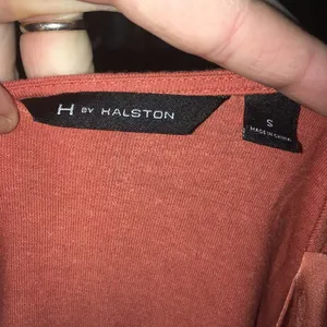 H by Halston sleeveless tangerine flowy S blouse thumbnail 2