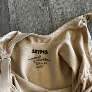 New skims shapewear l/xl thumbnail 2