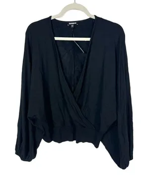 Express black low cut sweater NWT‎ thumbnail 1