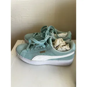 Puma Suede Sneakers 4C Jade Low Top Walking Athleisure Streetwear Sport Casual thumbnail 7