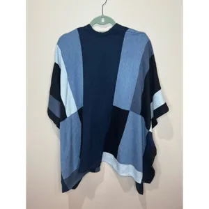 White House Black Market NWT Color Block Poncho Women's One Size Fits‎ All Blue thumbnail 2