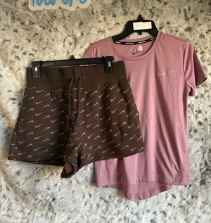 15. Nike xs/s 2pc set bundle thumbnail 1