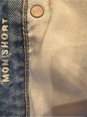 American Eagle Mom Short Distressed Denim Shorts – Size 12 thumbnail 5