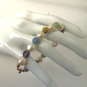 Avon Vintage faux pearl colorful bracelet thumbnail 2