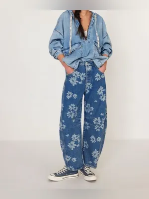 NWT Free People We The Free Good Luck Printed Barrel Jeans - laser Daisy - 33 thumbnail 8
