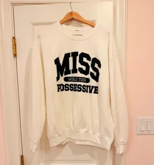 Tate McRae Miss Possessive Crewneck White Size M thumbnail 2