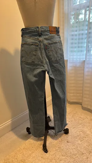 Levi’s Ribcage Straight Jeans thumbnail 7