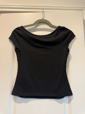 Lululemon Black Henley Top thumbnail 4