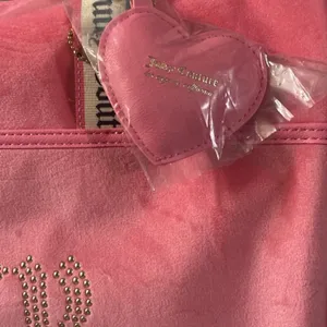Juicy Couture‎  Big Spender Weeknder with Web PINK thumbnail 3