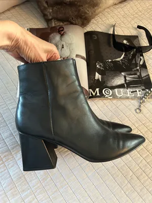 Steve Madden NIX black leather pointed toe retro block heel ankle boots 8.5 thumbnail 2