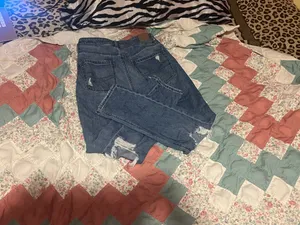 Hollister Jeans Ripped comfort stretch waist band mom jeans thumbnail 2