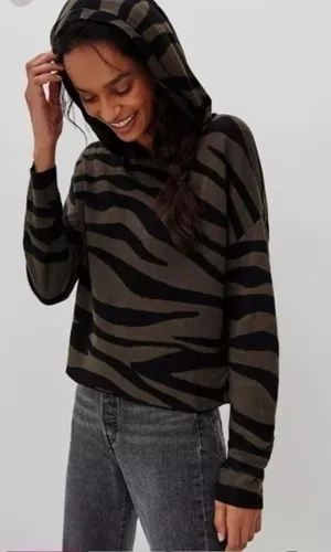 Anthropologie Sweater thumbnail 1
