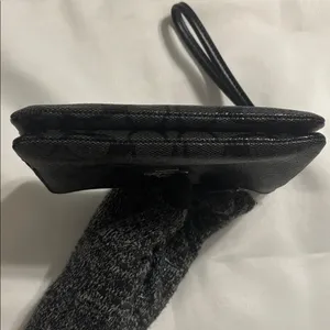 Coach Double Corner Zip Signature Wristlet Black EUC thumbnail 10