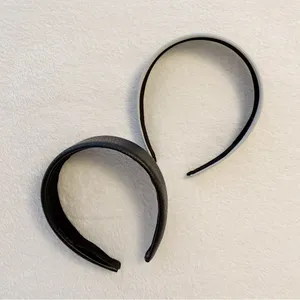 Japanese Black & Muted Baby Blue Y2K Faux Leather Headband Hair Accessory Set thumbnail 4