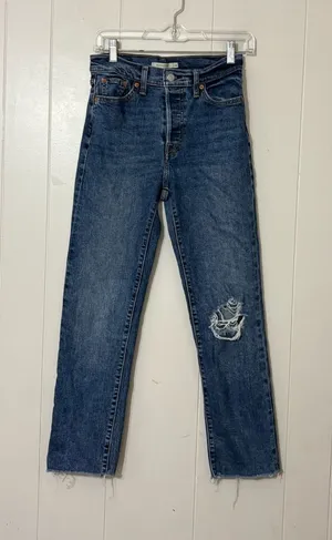 Levi’s Wedgie Straight Jeans Womens 26 High Rise Distressed Raw Hem Blue thumbnail 1