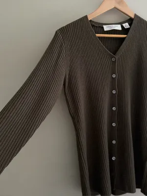 100% Wool Brown Long Ribbed Vintage Cardigan Knit Sweater Small thumbnail 3