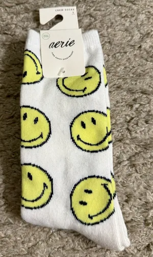 Aerie White Neon Yellow Smiley Face Design Crew Socks NWT thumbnail 1