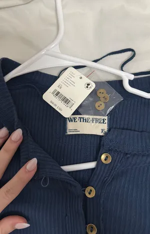Button Up Top thumbnail 2