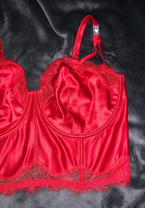 Victoria’s Secret Dream Angels Unlined Balconette Bra thumbnail 7