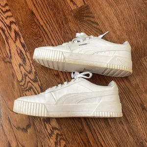 Women’s Puma soft fit sneakers thumbnail 3