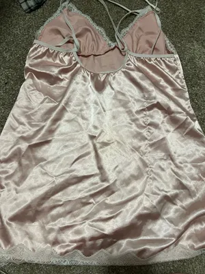 Silky nightgown with a slit Pink Size none thumbnail 4