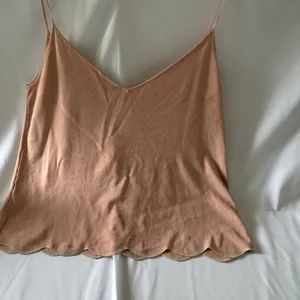 Zara Women’s large knit strapping tank top thumbnail 3