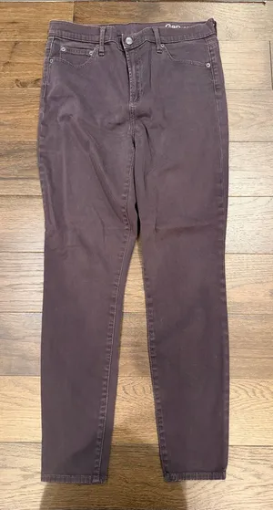 GAP True Rise Skinny Jeans in Plum-Brown Size 31R - C60-046 thumbnail 1