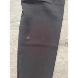 Lululemon On The Move Pants Women's Size 2 Charcoal Gray thumbnail 6