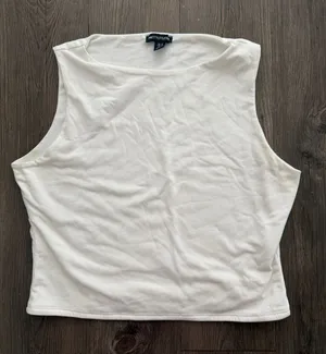 Pretty Little Thing White Tank Top thumbnail 1