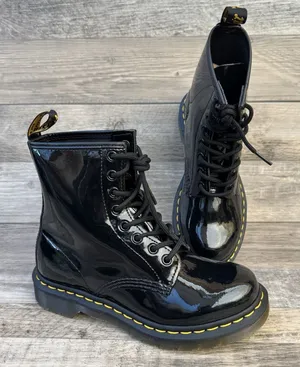 Dr. Martens 1460 Women’s Patent Lamper Lace Up Boots Shiny Black US 7 W /US 6 M thumbnail 1