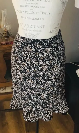 35th & 10th Brown Floral Print Flounce Skirt Sz S thumbnail 1