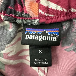 Patagonia Barley Baggies Shorts 2.5" Floral Athletic Outdoor Nylon Women's Small thumbnail 4