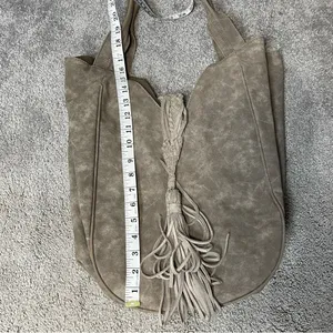 DV by‎ Dolce Vita Large Gray Taupe Fringe Hobo Bag thumbnail 13