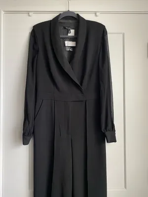 WHBM WHITE HOUSE BLACK MARKET Long Sleeve Sheer Sleeve Jumpsuit NWT SZ 8 thumbnail 4