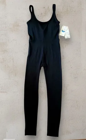 Vuori Women’s Halo Essential Jumpsuit Color Black Heather Sz Small New $128 thumbnail 1