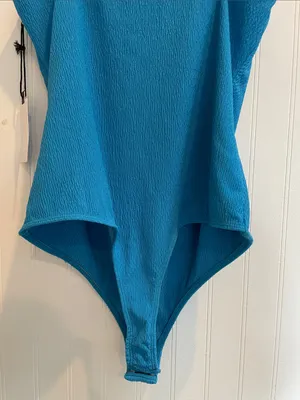 ASTR The Label Fia Bodysuit Plunging Neckline in Ibiza Blue Size L NWT thumbnail 7