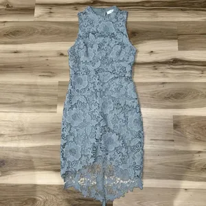 ASTR the Label Samantha Dress Dusty Blue Lace Women’s Medium thumbnail 2