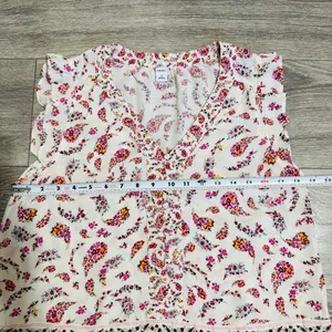Old Navy Women Cream Pink Floral V-Neck Semi Flared Sleeves Relaxed Fit Blouse M thumbnail 10