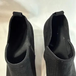 X-Appeal Black Suede Anklet Women's Shoes Size 10 Block 2.5" Heels thumbnail 3