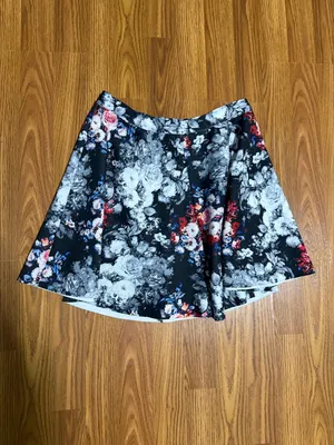 Abercrombie & Fitch Floral Y2K Skater Romantic Cottage-Core Black Mini Skirt M thumbnail 3
