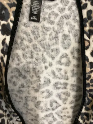 Victoria Sport Leopard-Print Hooded Zip Bomber Jacket - Beige/Black thumbnail 2