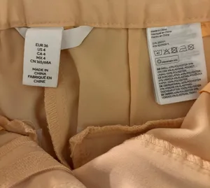 H&M Women's Straight Leg Trouser Size US 4 thumbnail 4