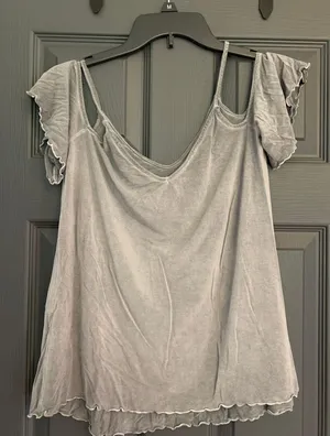 American Eagle Soft & Sexy V Neck Blouse thumbnail 1