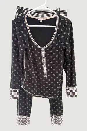 Victorias Secret Womens Black Waffle Knit Snowflake Pajama Set Small Thermal thumbnail 1