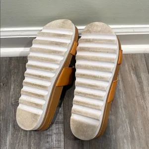 Reef Platform Two Strap Sandals Size 8 thumbnail 6